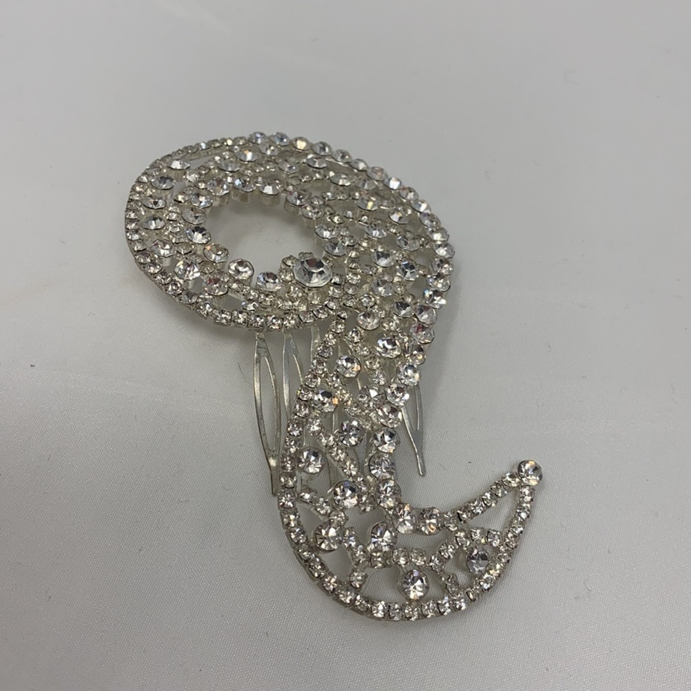 Large 4.5” Rhinestone Hair Comb Accessory - Picture 4 of 7